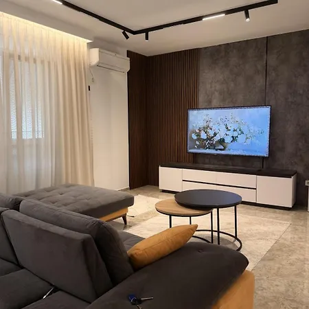 Fia 9 - Panoramic View Apartment Tirana
